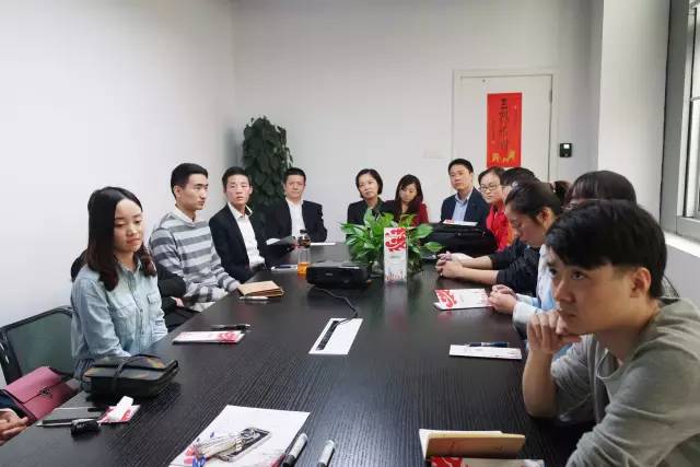 東方龍商務(wù)成功舉辦精英招聘會(huì)