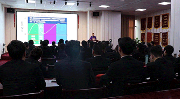 【素質培訓】東方龍商務集團舉行員工職業培訓,提高職業化素質