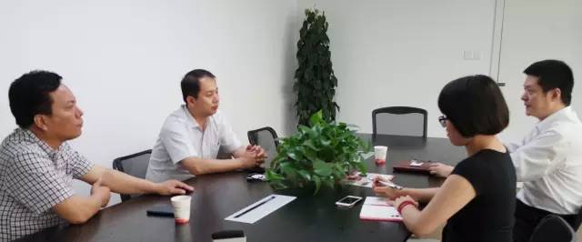 東方龍商務與金湖縣政府進一步洽談委托招商引資外包服務