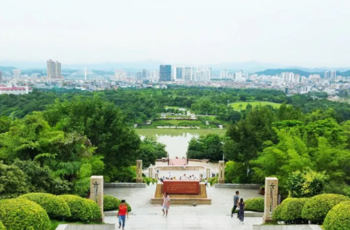 助力廣西百色右江區(qū)委托招商引資，加快新舊動(dòng)能轉(zhuǎn)換