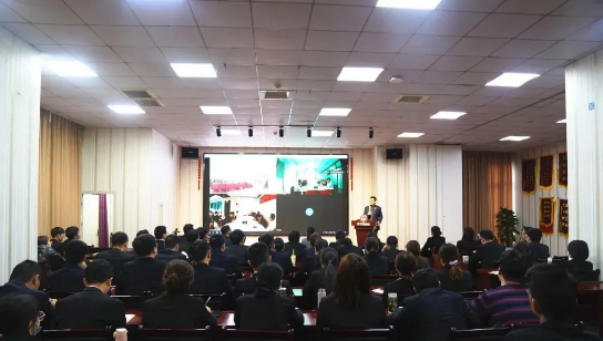 堅(jiān)決落實(shí)“沖刺月”投資選址項(xiàng)目開發(fā)工作!十二月上旬,41個(gè)高質(zhì)量項(xiàng)目通過評(píng)估 堅(jiān)決落實(shí)“沖刺月”投資選址項(xiàng)目開發(fā)工作!十二月上旬,41個(gè)高質(zhì)量項(xiàng)目通過評(píng)估