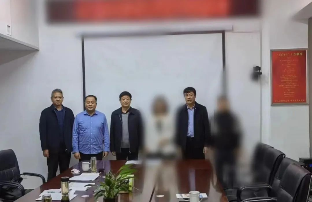 年前喜訊頻傳！僅4個(gè)月，集團(tuán)推動(dòng)手機(jī)屏幕+汽車(chē)車(chē)機(jī)總成生產(chǎn)投資選址項(xiàng)目落戶(hù)河南鄧州