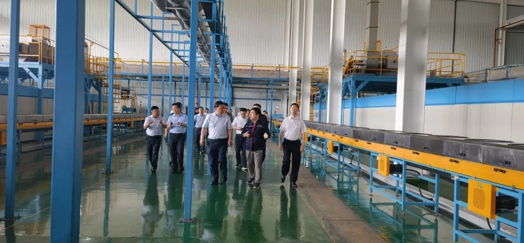 【重磅】35天！簽約即開工！總投資105億，年產(chǎn)值450億，年創(chuàng)稅收15億！年產(chǎn)30萬噸硅碳負極新材料投資選址項目落戶四川內(nèi)江經(jīng)開區(qū)