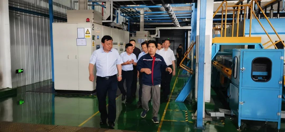 【重磅】35天！簽約即開工！總投資105億，年產(chǎn)值450億，年創(chuàng)稅收15億！年產(chǎn)30萬噸硅碳負極新材料投資選址項目落戶四川內(nèi)江經(jīng)開區(qū)