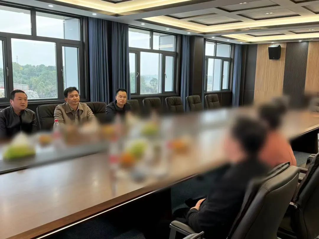 美國PPG、金高麗等知名涂料企業(yè)合作商！貴州某地方政府實地對接金屬建筑材料生產(chǎn)投資選址項目