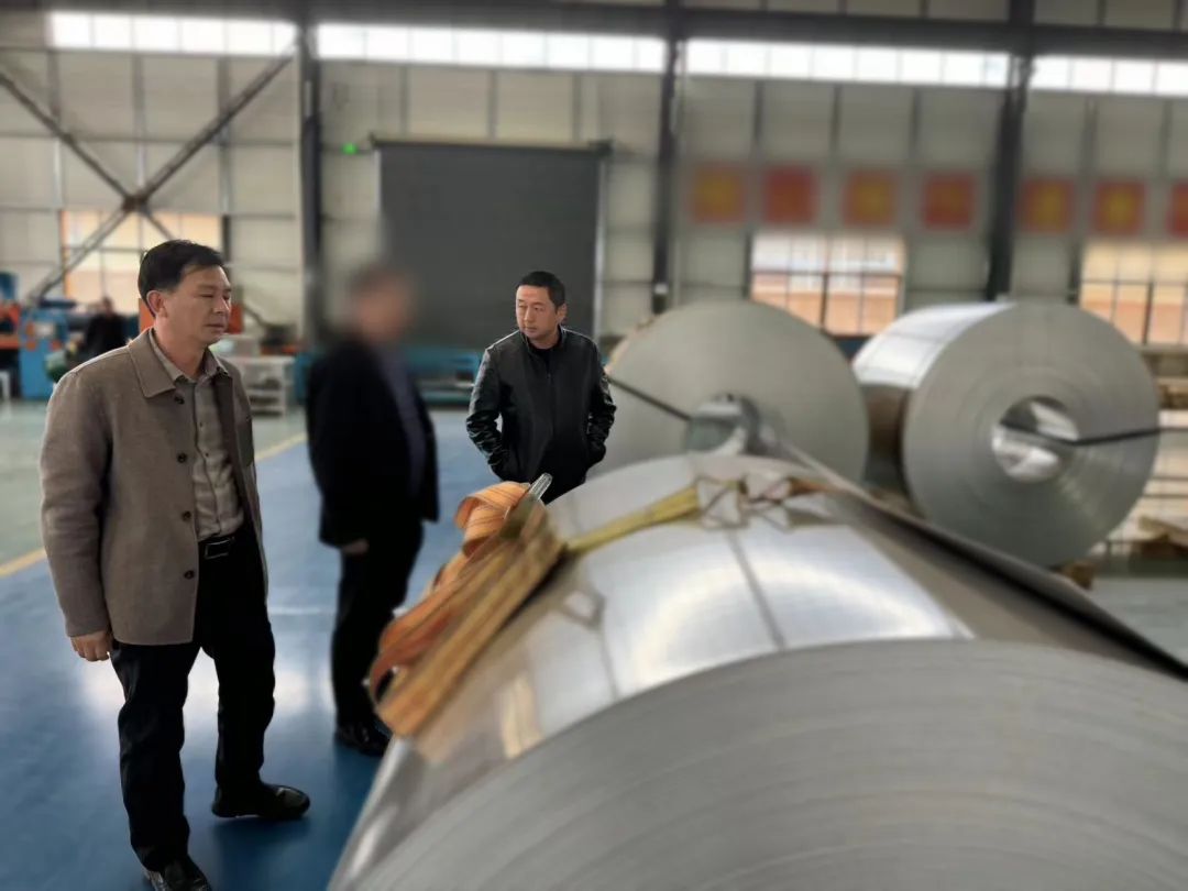 美國PPG、金高麗等知名涂料企業(yè)合作商！貴州某地方政府實地對接金屬建筑材料生產(chǎn)投資選址項目