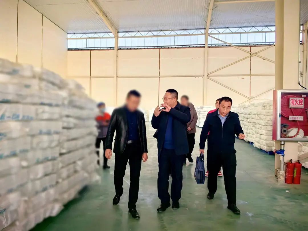 地方紡紗行業(yè)龍頭企業(yè)，產(chǎn)品遠(yuǎn)銷柬埔寨、孟加拉等20多個國家和地區(qū)！新疆某地方政府實(shí)地考察品牌高端紡織材料生產(chǎn)擴(kuò)建投資選址項(xiàng)目