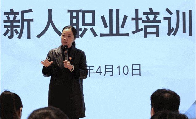 新起點，新目標，新征程！東方龍商務開展為期2天的新人集中培訓！