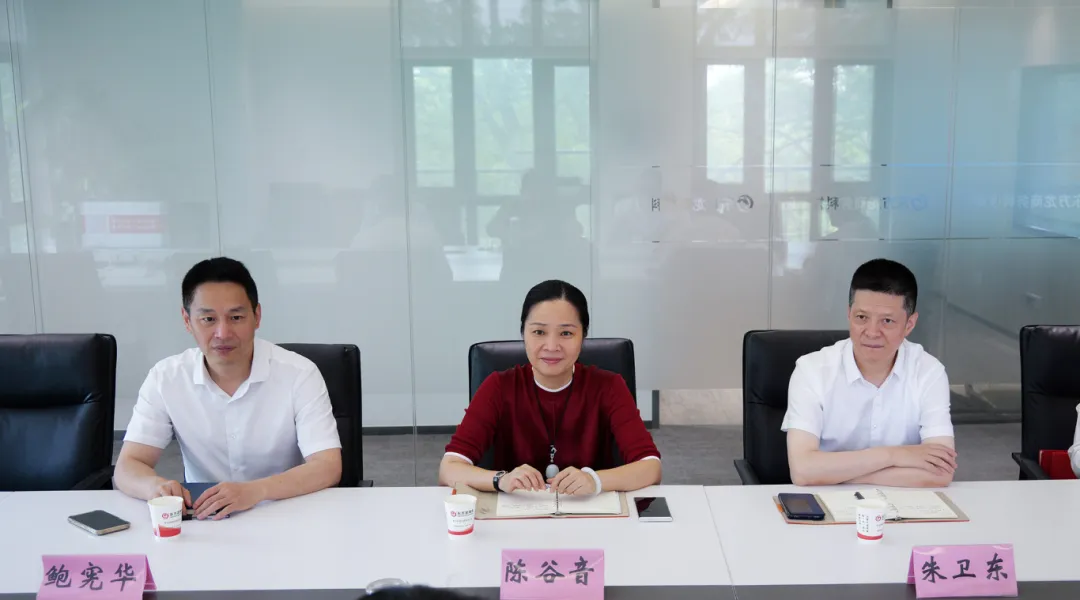 【跨界合作】東方龍商務(wù)與國(guó)際院士大會(huì)組委會(huì)簽訂戰(zhàn)略合作協(xié)議，開拓創(chuàng)新引領(lǐng)新模式，探索專業(yè)招商新路徑！