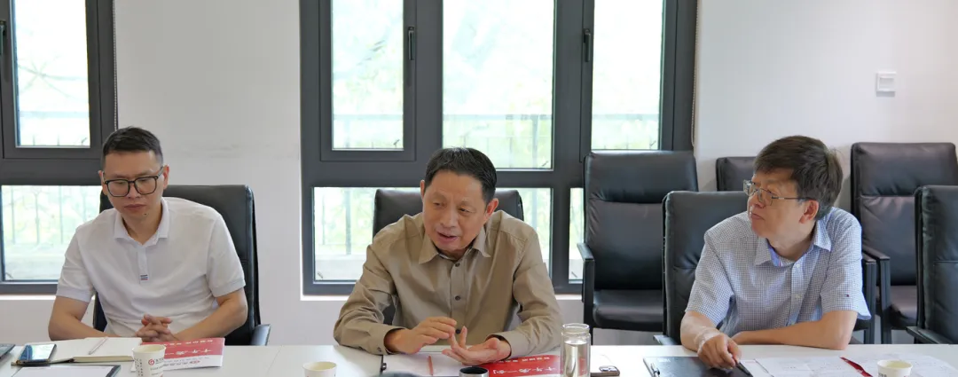 【跨界合作】東方龍商務(wù)與國(guó)際院士大會(huì)組委會(huì)簽訂戰(zhàn)略合作協(xié)議，開拓創(chuàng)新引領(lǐng)新模式，探索專業(yè)招商新路徑！