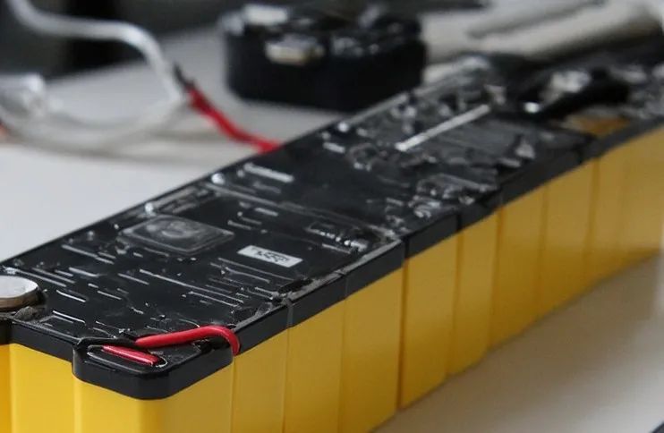 行業(yè)標(biāo)準(zhǔn)制定企業(yè)，搶占市場(chǎng)先機(jī)！內(nèi)蒙古某地方政府實(shí)地對(duì)接專(zhuān)精特新新能源電池?cái)U(kuò)建投資選址項(xiàng)目