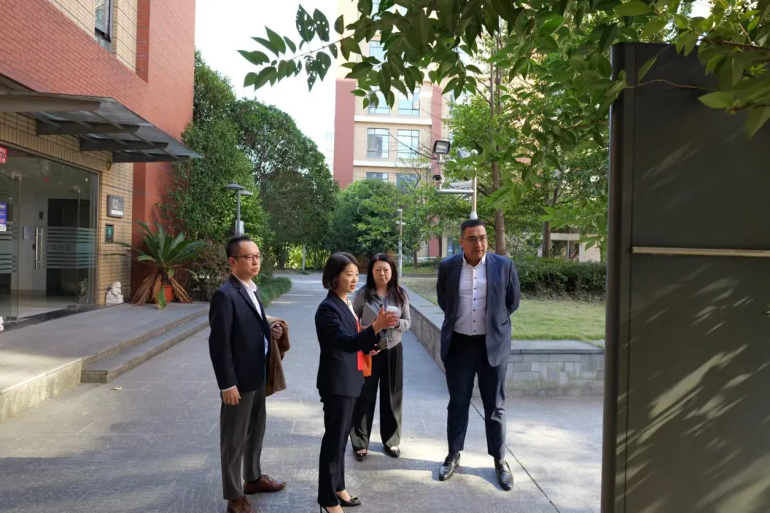 上海東方龍商務(wù)集團(tuán)攜東南亞知名服務(wù)商：走出去引進(jìn)來，激活對(duì)外貿(mào)易與外資來華新引擎