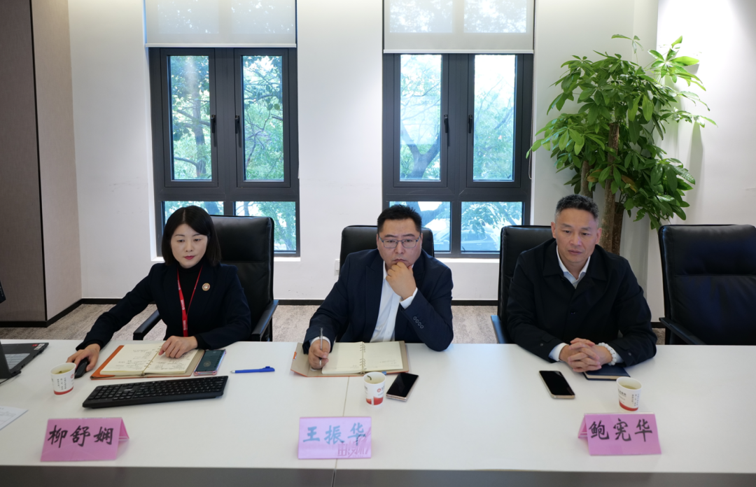 現(xiàn)有產(chǎn)值15億!集團(tuán)精準(zhǔn)推動(dòng)知名糧油生產(chǎn)企業(yè)成功對接上海直播電商企業(yè)